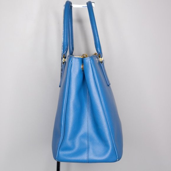 Prada Medium Saffiano Double Zip Galleria - Picture 4 of 8